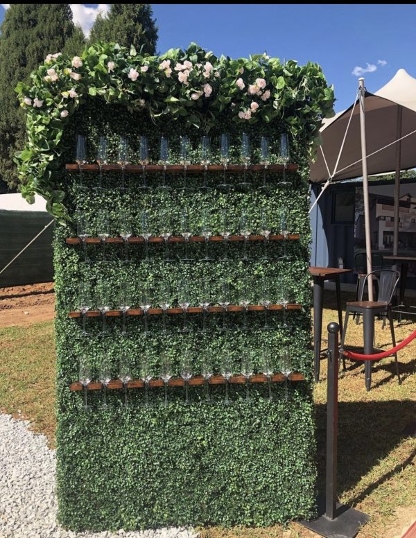 Single drinks wall
